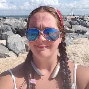 Meet your Posher, Amberly